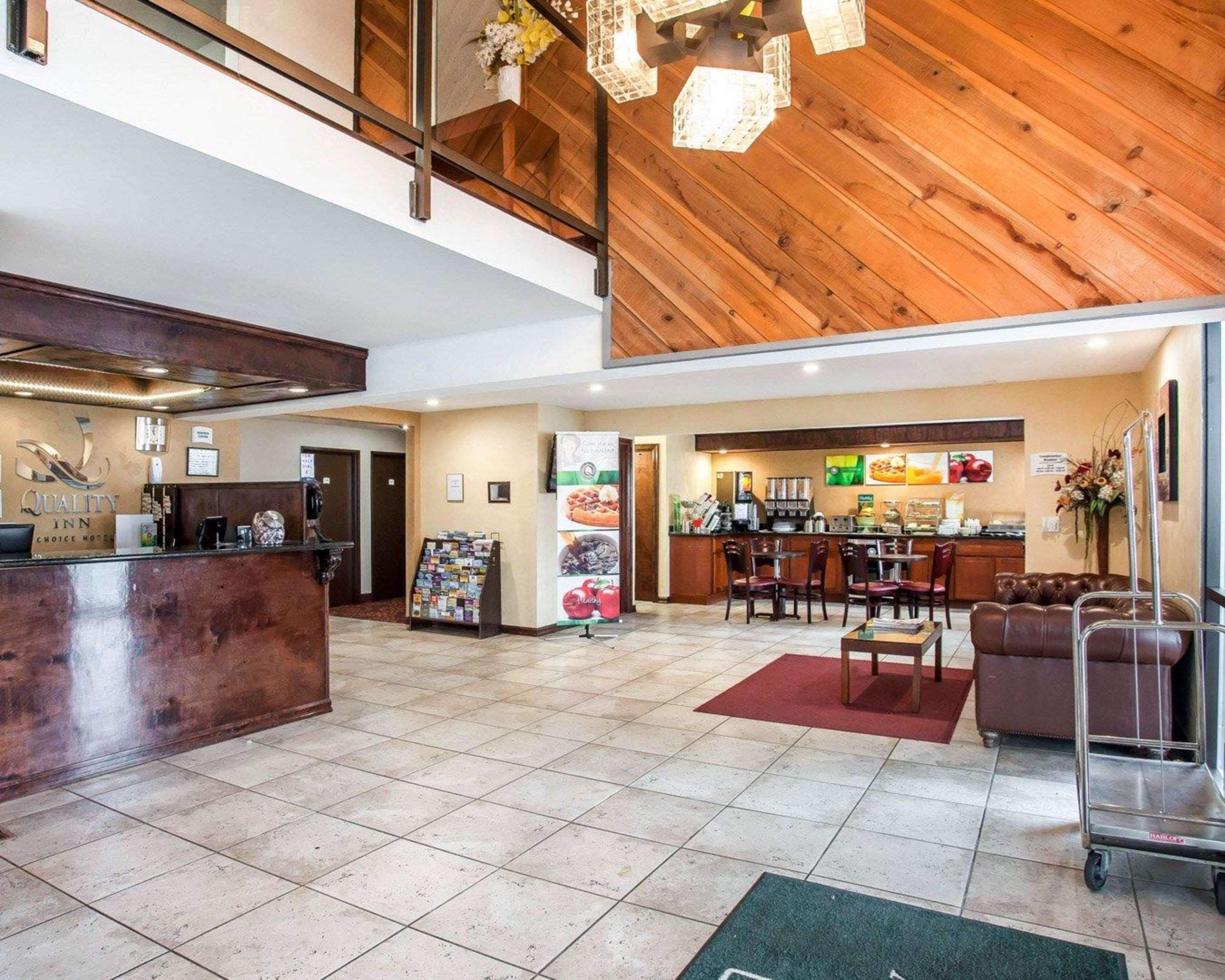 Quality Inn & Suites Okanogan - Omak Exterior photo