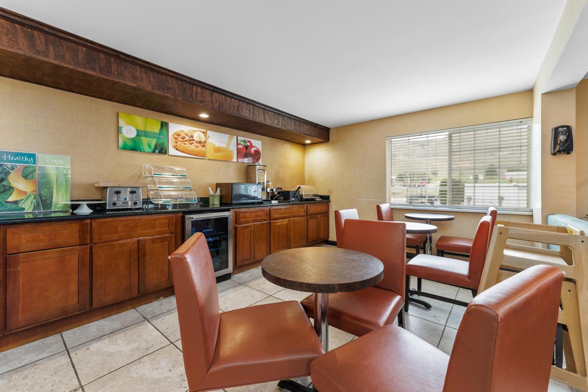 Quality Inn & Suites Okanogan - Omak Exterior photo