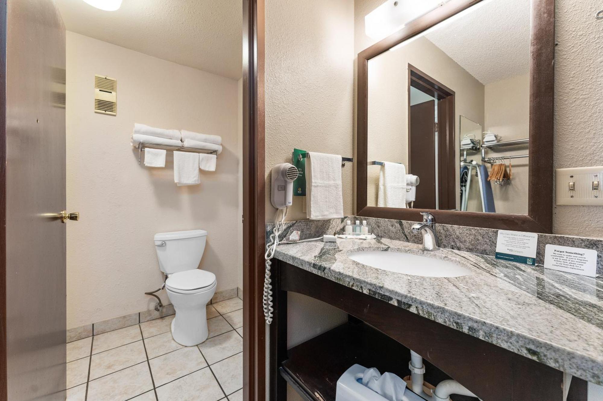 Quality Inn & Suites Okanogan - Omak Exterior photo