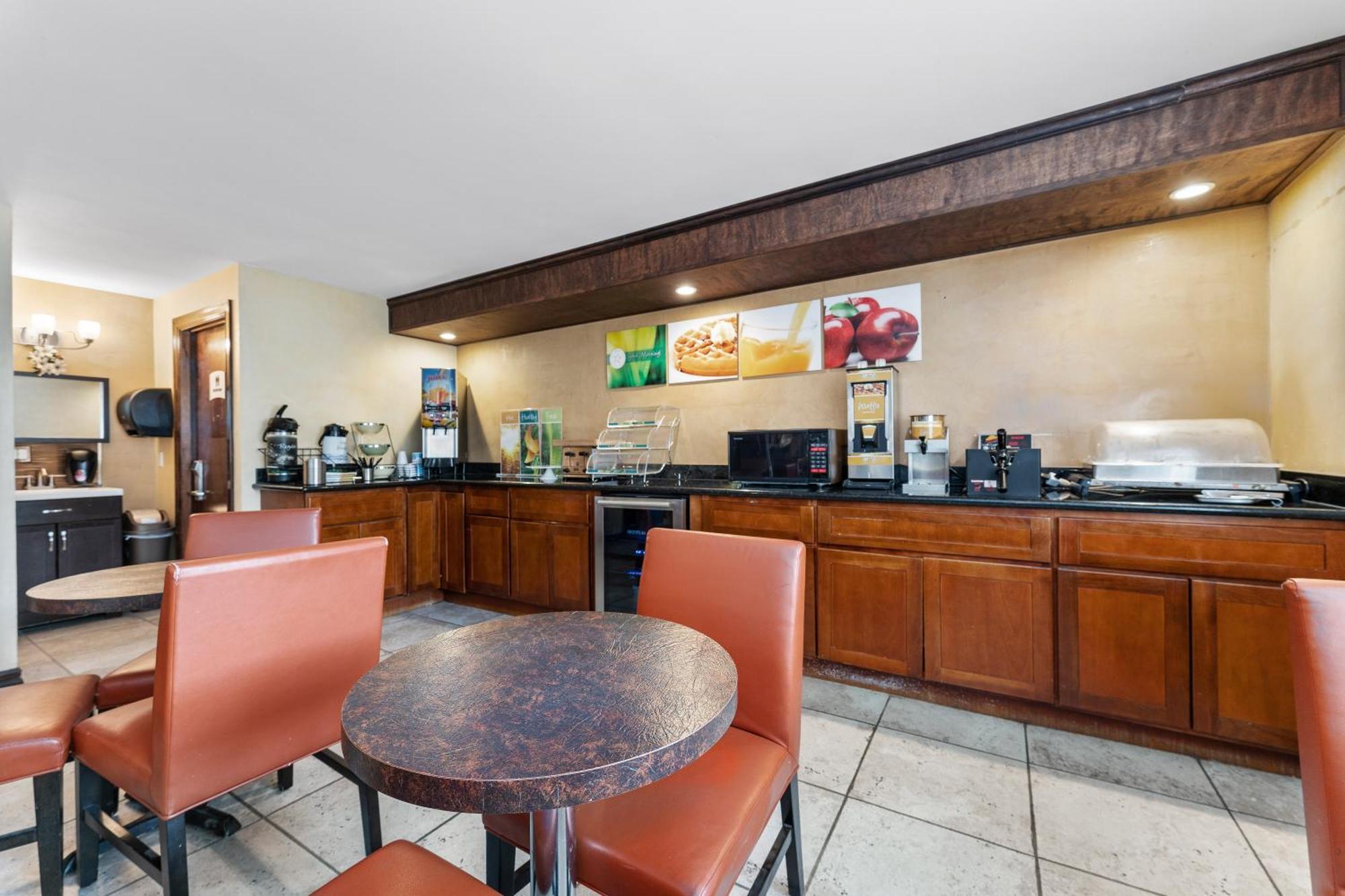 Quality Inn & Suites Okanogan - Omak Exterior photo