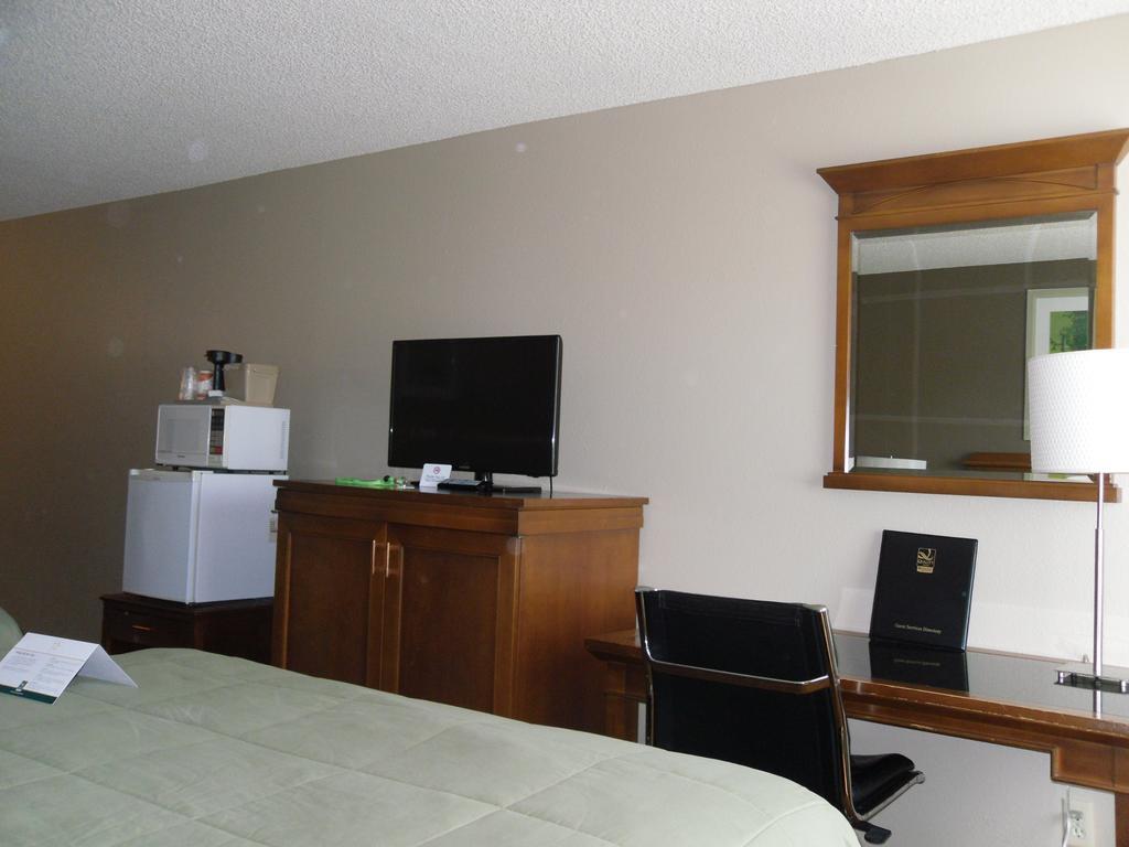 Quality Inn & Suites Okanogan - Omak Exterior photo